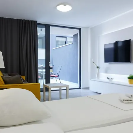 Maria 1 And 2 With Parking Space In The Garage Appartement *