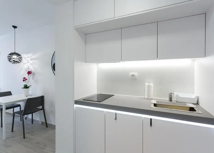 Apartman Maria 1 And 2 With Parking Space In The Garage