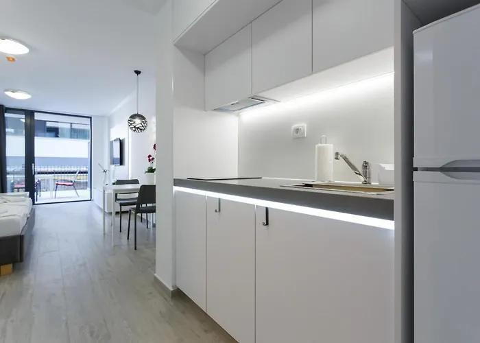 Maria 1 And 2 With Parking Space In The Garage Apartman