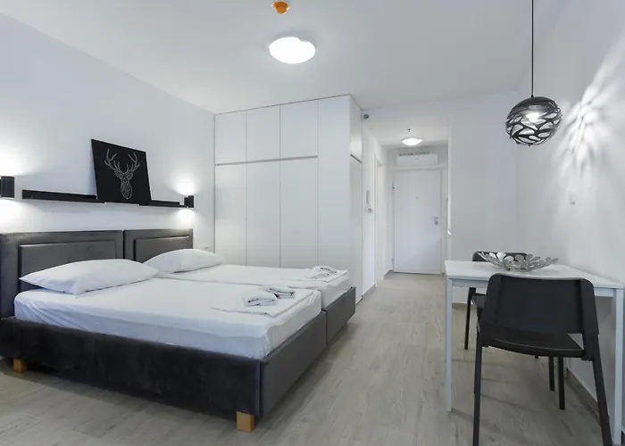 Maria 1 Maria 2 With Parking Space In The Garage Apartment