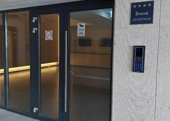 Maria 1 And 2 With Parking Space In The Garage Apartman