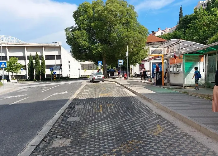 Maria 1 And 2 With Parking Space In The Garage Apartman