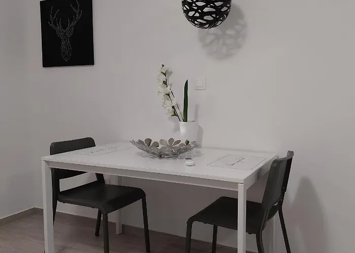 Maria 1 And 2 With Parking Space In The Garage Apartman