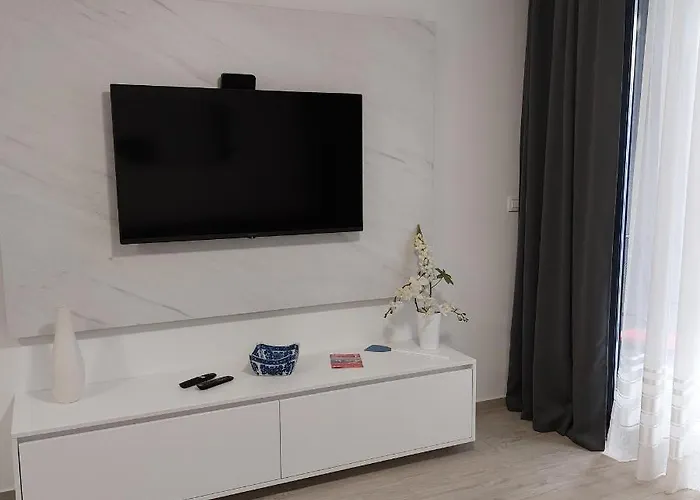 Apartman Maria 1 And 2 With Parking Space In The Garage *