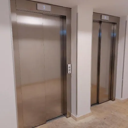 Maria 1 And 2 With Parking Space In The Garage 아파트 두브로브니크